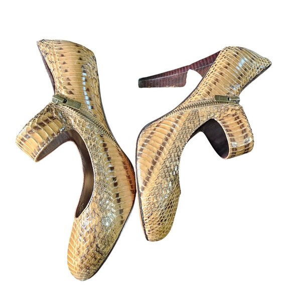 Saks Fifth Avenue Tan Snakeskin Leather Mary Jane shoes Gold Buckle size 9.5 - Picture 4 of 11